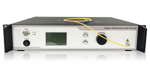 Laser a fibra CW ad alta potenza da 1550 nm (15-100 W)