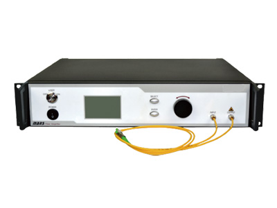 Amplificatore in fibra di mantenimento della polarizzazione a frequenza singola da 1,5 µm