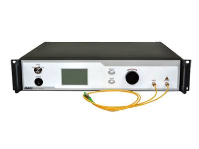 Amplificatore in fibra drogata con itterbio ad alta potenza in banda L (modalità singola, mantenimento della polarizzazione)